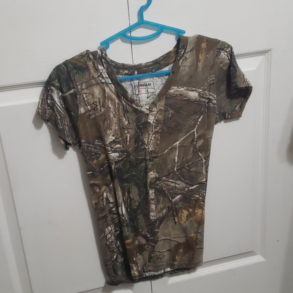 Women's camouflage t-shirt